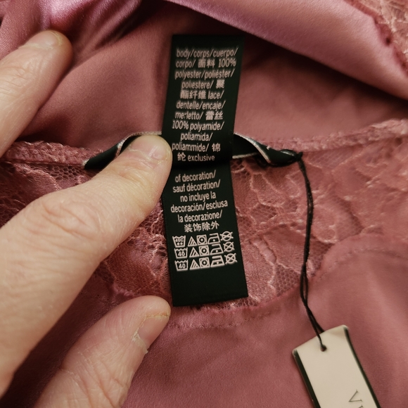 VICTORIAS SECRET SATIN LACE LINGERE SLIP PINK SIZE MEDIUM NWT - Picture 11 of 14